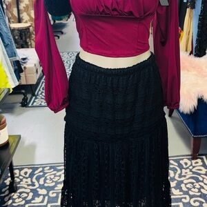 Chic Black Lace Maxi Skirt